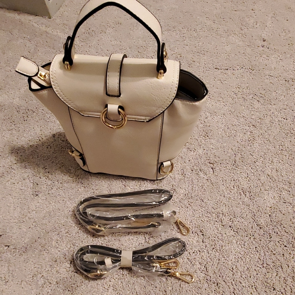 NWOT ISABELLE BAG OR BACKPACK - Picture 4 of 4